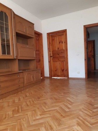 Продам квартиру в центрі - фото 1