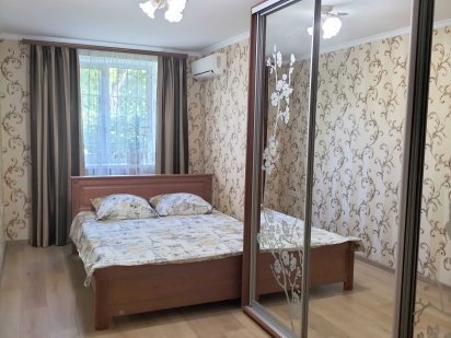 Сдам посуточно 2к квартира 1 линия от моря ! Черноморск