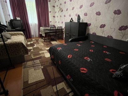 Сдам свою 2к квартиру на Парковой 22, 1 этаж в Черноморске море рядом Черноморск