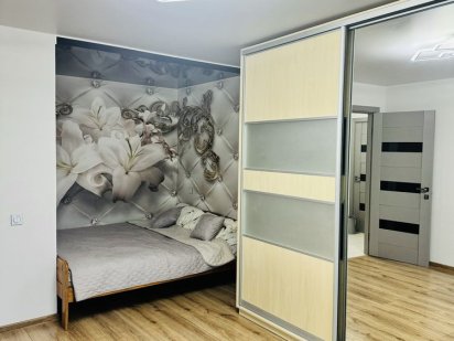 Квартира 1-кімнатна подобово/посуточно. Самар