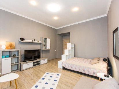 Здається квартира в центрі Львова.Оперний театр та Ратуша в 2 хв пішки Львов