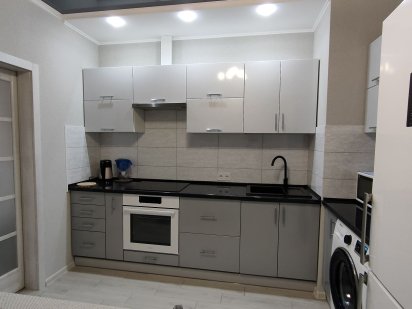 Здається двокімнатна квартира подобово від власника Київський район Одеса