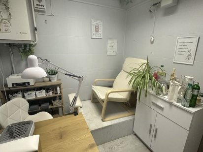 Сдам в аренду кабинет мастеру маникюра