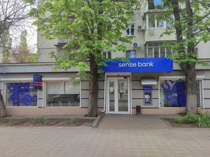 Аренда. Коммерческое помещение (фасад) в центре Черноморска Черноморск