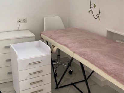 Здається повністю облаштоване місце для лешмейкера/ майстра перманенту Кам'янець-Подільський