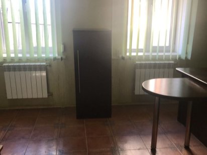 Здається кабінет 16 кв.м. в районі Залізничного вокзалу Коростень