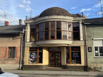 Здам в центрі міста приміщення в оренду /продаж Мукачево