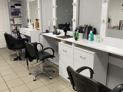 Оренда Перукаря,Бровиста,Візажиста,масаж,шугаринг,ріснічки Обухов