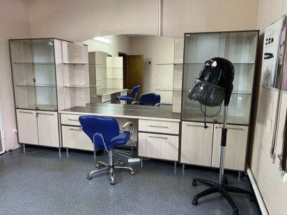 Здається кабінет перукаря Світловодськ