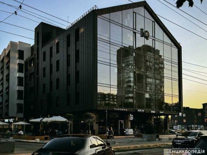 Оренда комерційного приміщення в  IQ центрі Хмельницкий