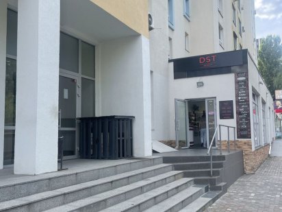 КОМЕРЦІЙНЕ  Фасад приміщ.56 м2 вул.Святошинська27г  в центрі м.Вишневе Вишневое