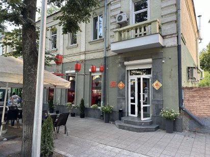 Продаж бізнесу діюче кафе аренда нежитлового приміщення центр 100кв.м Полтава