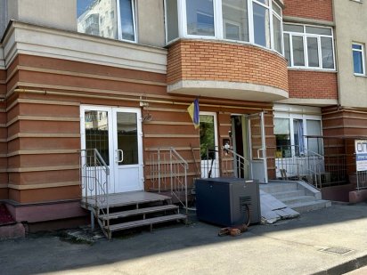 Оренда магазин, офіс, клініка, проспект Незалежності 114 в Чернівцях Черновцы