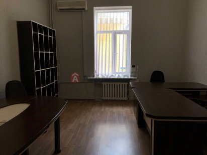 Офіс м.Театральна. КП включно! Киев