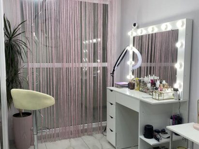 Сдам место для бровиста ,визажыста Дніпро