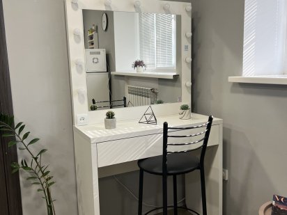 Здам місце в приміщенні .Брові,візаж. Житомир