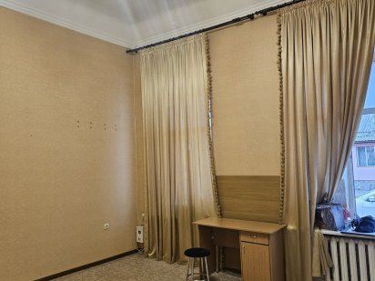 Сдаю отличное помещение  в центре  с отдельным  входом. Кропивницкий