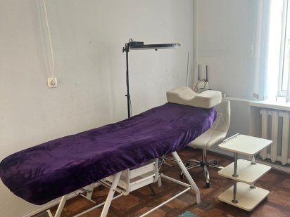 Сдам рабочее место для мастера наращения ресниц Кропивницький