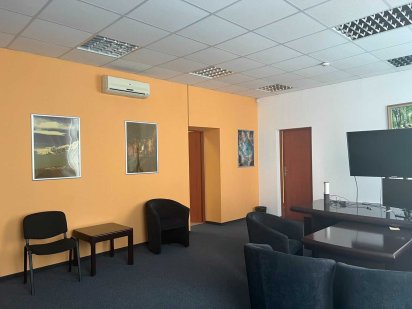 Оренда офісного приміщення на початку вул Зеленої 250м2 Львов