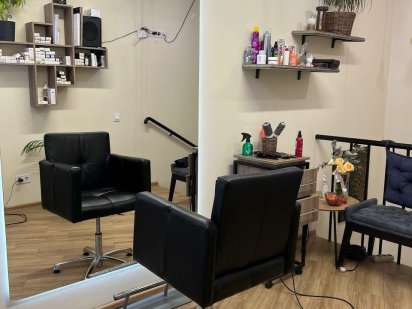 Оренда перукарського крісла Львів