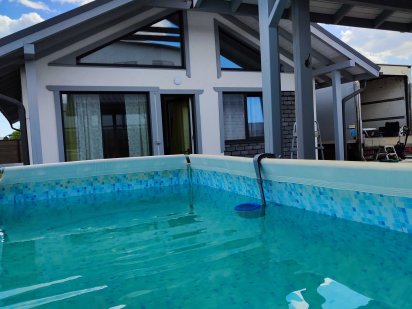 Дом в Черноморске Discovery 6-8 чел с басейном,манг, Черноморск