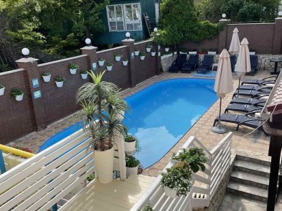 Отдых с бассейном у моря Чорноморськ