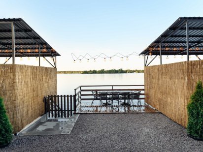 Будинок на березі Дніпра, готель. Подобово. База відпочинку ,чан Канев