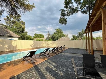 Будинок 800 кв. Зал на 50 осіб. Джакузі, сауна, хаммам, генератор Київ