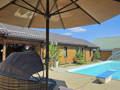 Аренда беседки с бассейном на отдельной территории, баня на дровах