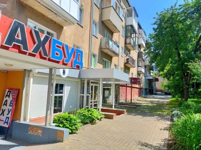 Приміщення Фасадне Рівне С Бандери  44 000  в Оренді Рівне