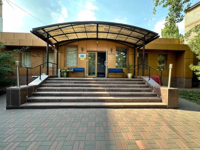 Продам офис по Победе общей площадью 406,40 м2.