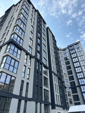 Продам квартиру з хорошим наповненням - фото 1