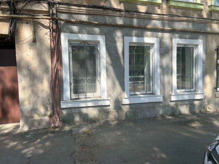 Продам  3-х комнатную квартиру - фото 1