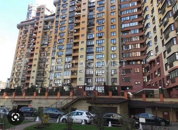 Здам 2 паркомісця Коновальця 32Б, верхній рівень - фото 1