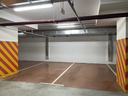 Продам машиноместо в подземном паркинге ЖК Obolon Sky. Без комиссии. Київ