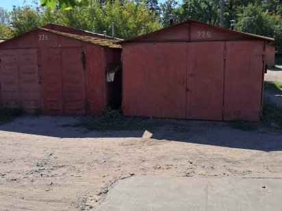 Гараж на ДВРЗ, ГБК8 Киев