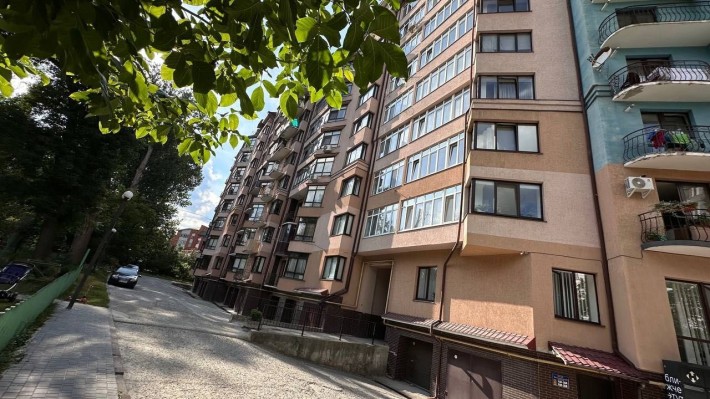 Продаж 1 квартири, новобудова  47 м2 в затишному районі міста - фото 1