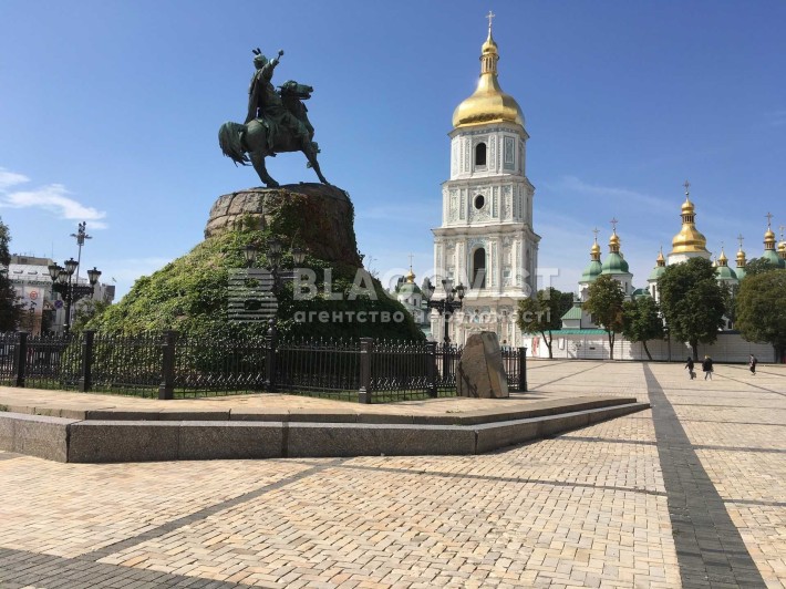 Продаж . 3 к. 74 м .кв . Стрілецька 7/6. Золоті Ворота. Ярославів Вал. - фото 1