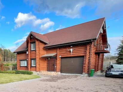 629 Великий будинок-зруб подобово