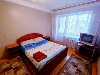 2-кім. квартира. На місяць і більше. Центр. ВЛАСНИК. Ровно