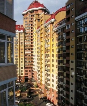 Продам паркоместо, ул. Коновальца (Щорса) 32 - фото 1