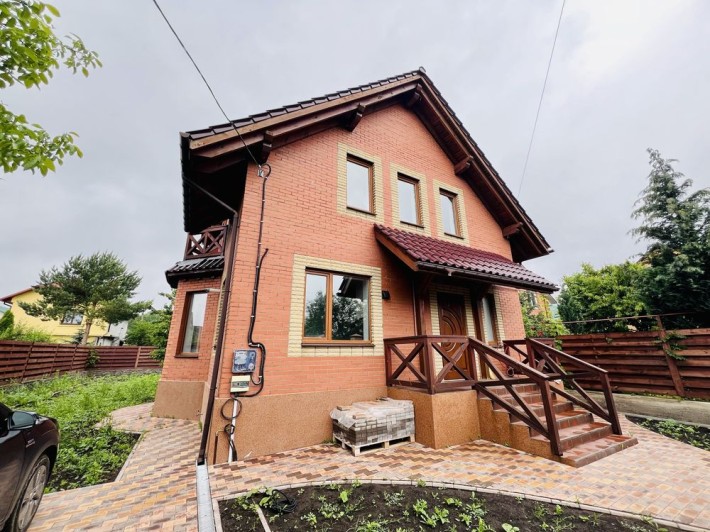 Продам будинок на Поляні 128 кв.м., 5 кімнат, 4 сотки - фото 1