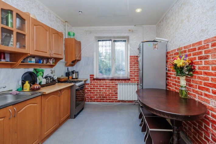 Продаж 3к кв, р‑н. Дарницький, м. Харківська, $800/м2 - фото 1