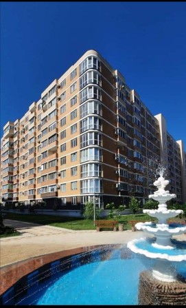 Продам 2 ком.кв 77 кв.м - фото 1