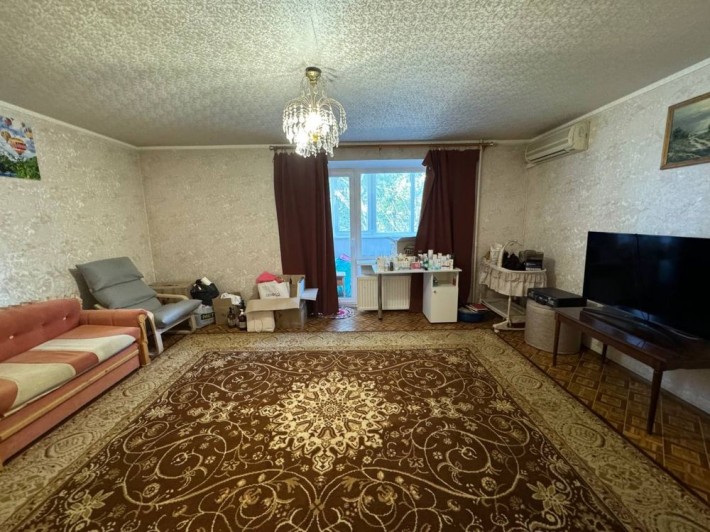 Продам 3х квмнатну квартиру (80кв.м)у самому центрі міста. - фото 1