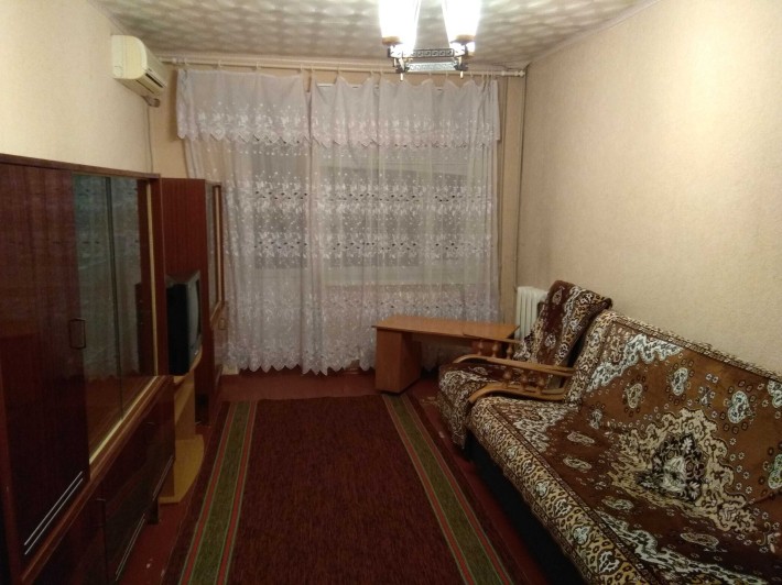 Продам 2-к квартиру, центр. - фото 1