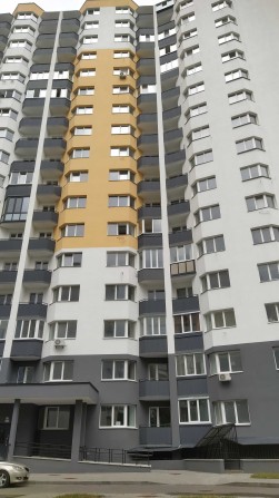 Продам 2 кімнатну квартиру в м.Бровари. вул.С.Петлюри 21-б - фото 1