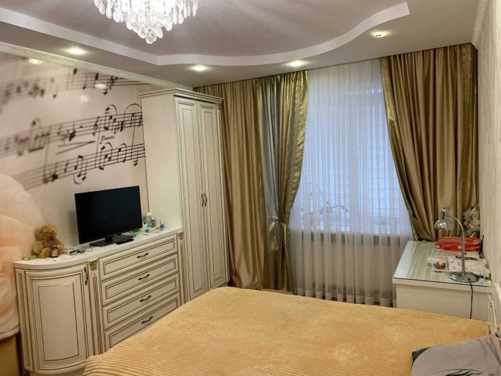 Терміново!Продам 2 квартиру на Виставці за 55000$! Низ ринку!ТОРГ! - фото 1