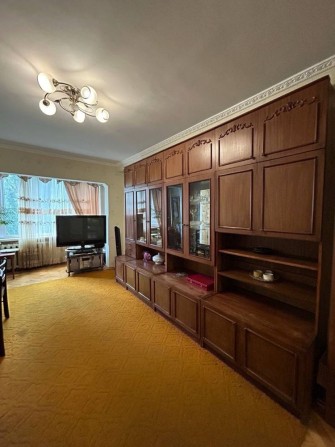 Продам 2 кімнатну квартиру в центрі Бучі! - фото 1