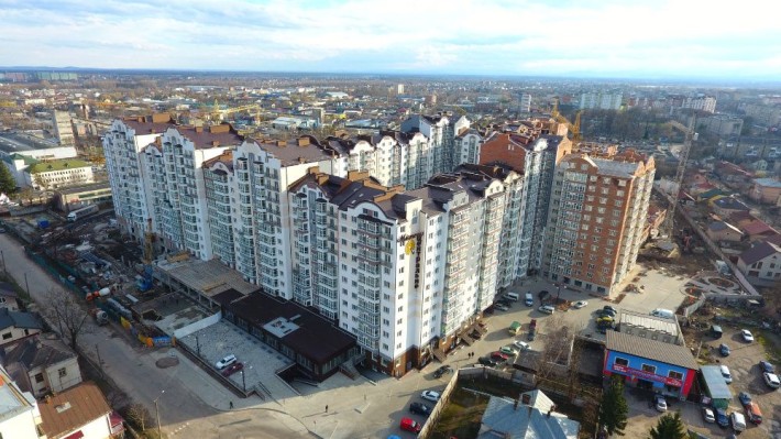 Продам, Здану квартру в Центрі міста, 59м.кв. - фото 1